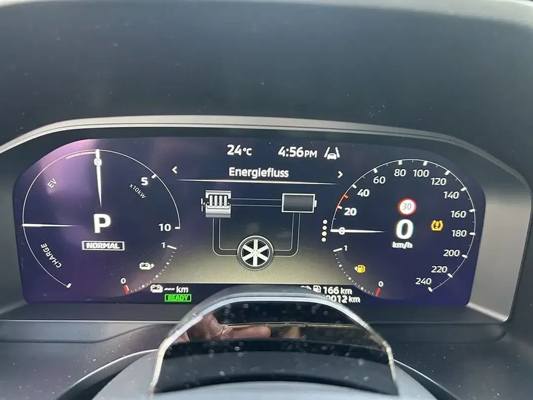 Mitsubishi Outlander 2.4 PHEV Hybrid 4WD Intro Edition - Thumbnail 12