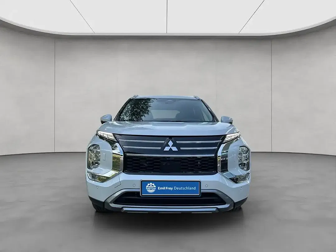 Mitsubishi Outlander 2.4 PHEV Hybrid 4WD Intro Edition - Thumbnail 9