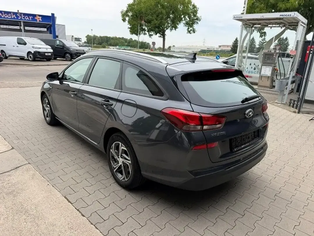 Hyundai i30 1.0 T-GDI MHEV DCT cw Select - Thumbnail 3