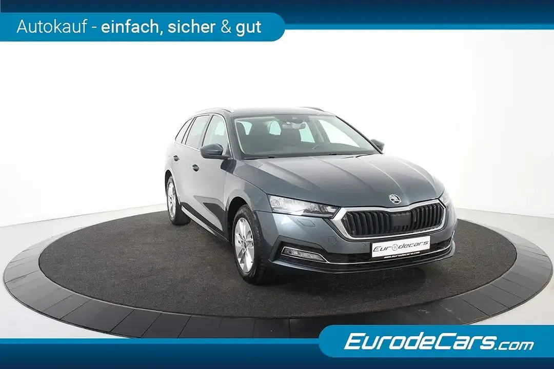 Skoda Octavia AUT Combi - Thumbnail 8