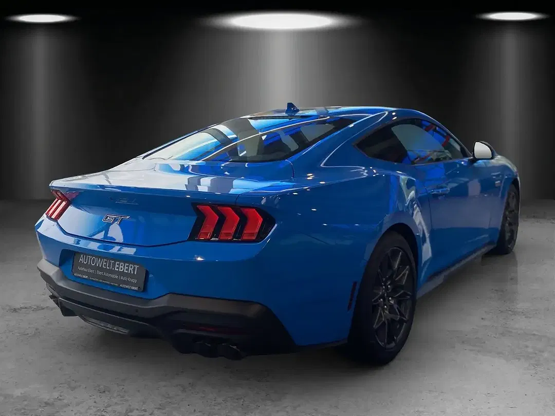 Ford Mustang GT - Thumbnail 5