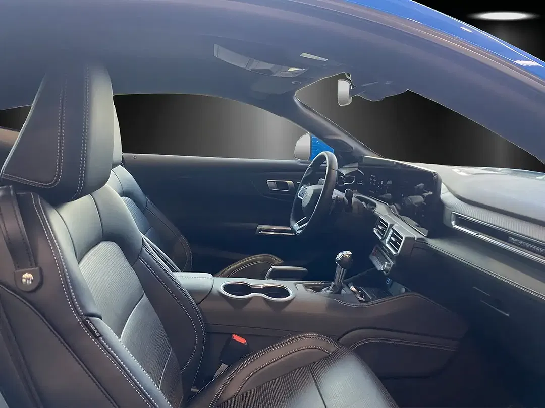 Ford Mustang GT - Thumbnail 8