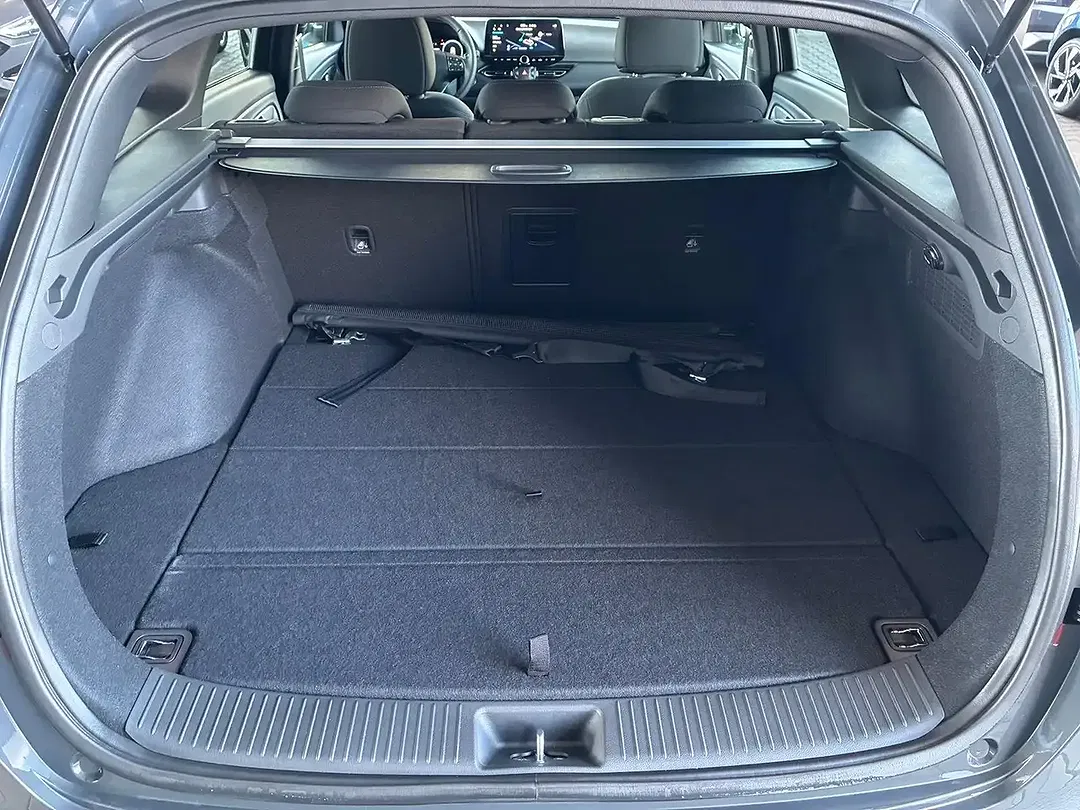 Hyundai i30 1.5 GDI cw Comfort Plus - Thumbnail 8