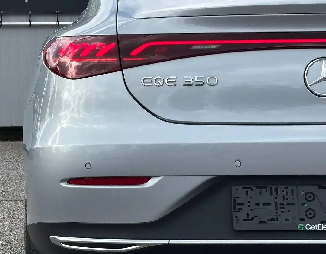 Mercedes-Benz EQE 350 4MATIC AIRMATIC Burmester Luxury - Thumbnail 8