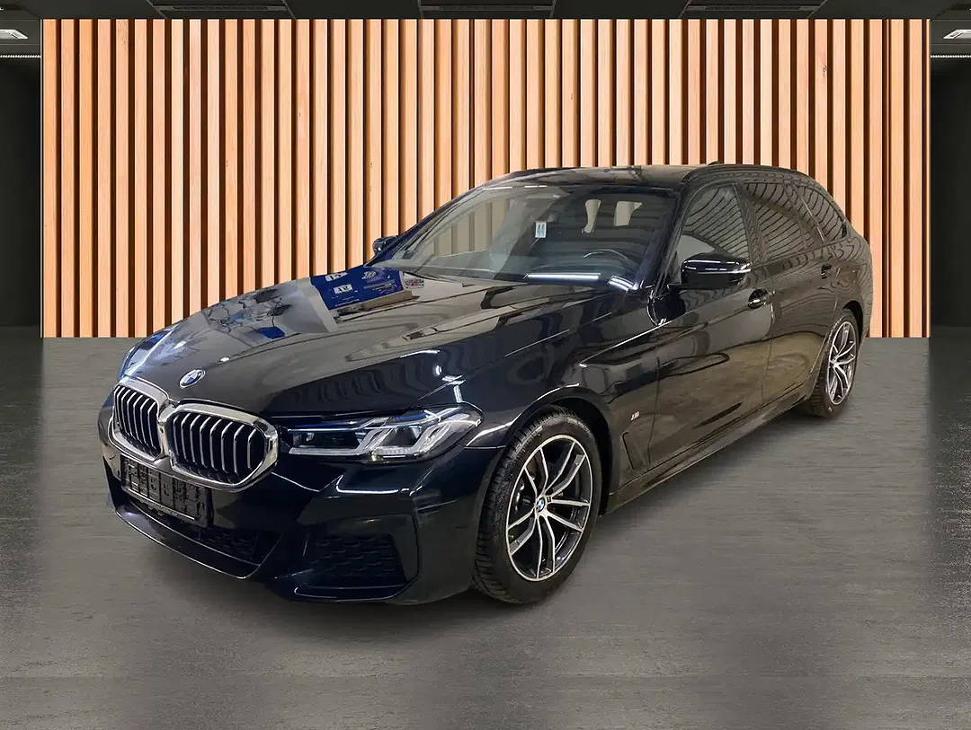 BMW 520 xDrive M Sport - Thumbnail 1