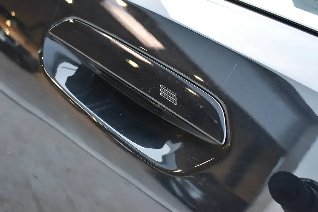 BMW i5 eDrive - Thumbnail 4