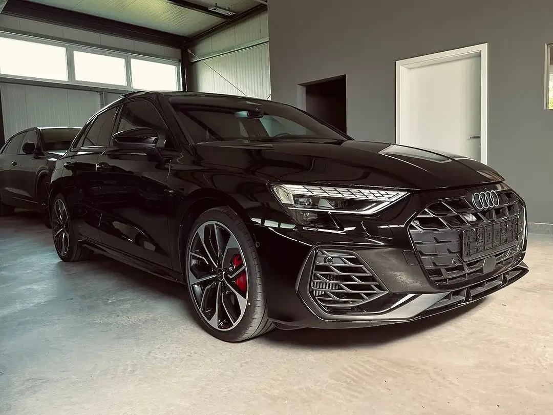 Audi S3 quattro Sportback - Thumbnail 8