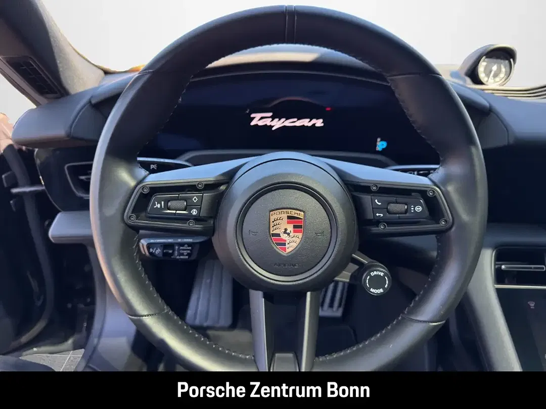 Porsche Taycan - Thumbnail 10