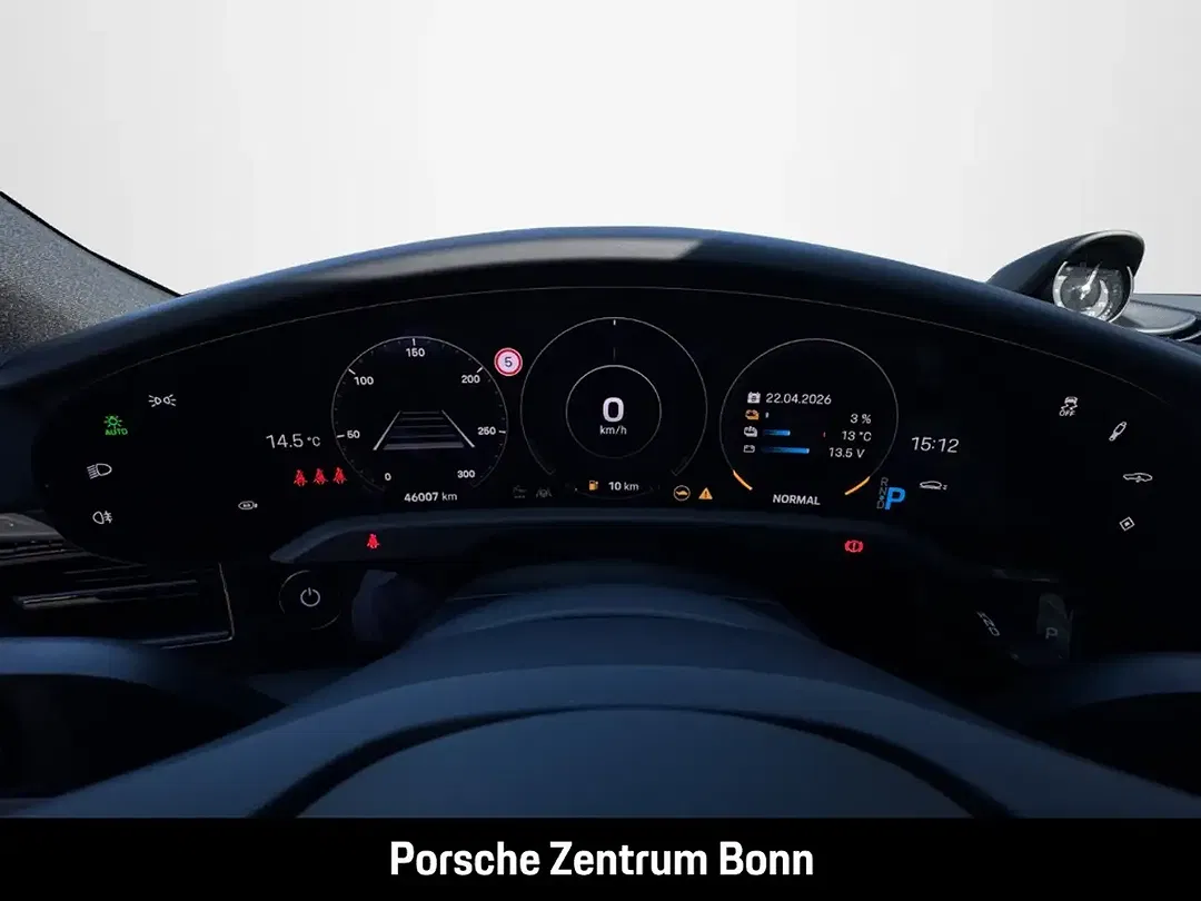 Porsche Taycan - Thumbnail 11