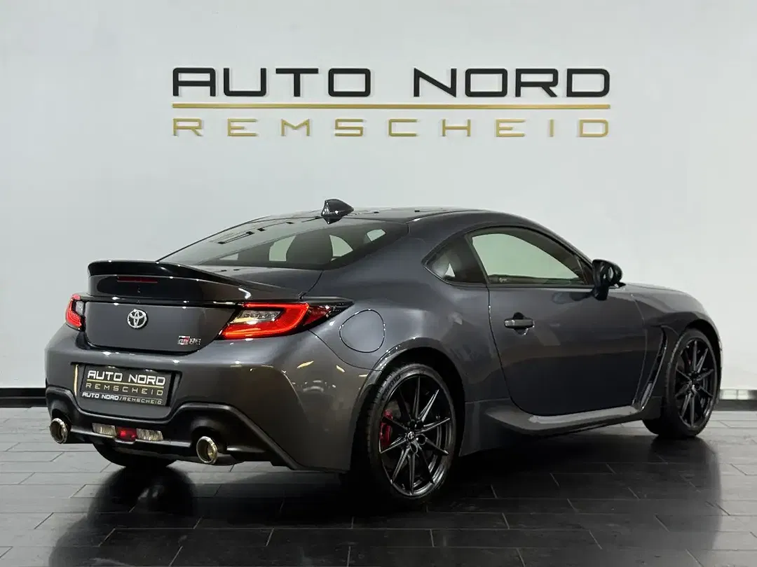 Toyota GR86 Premium - Thumbnail 6
