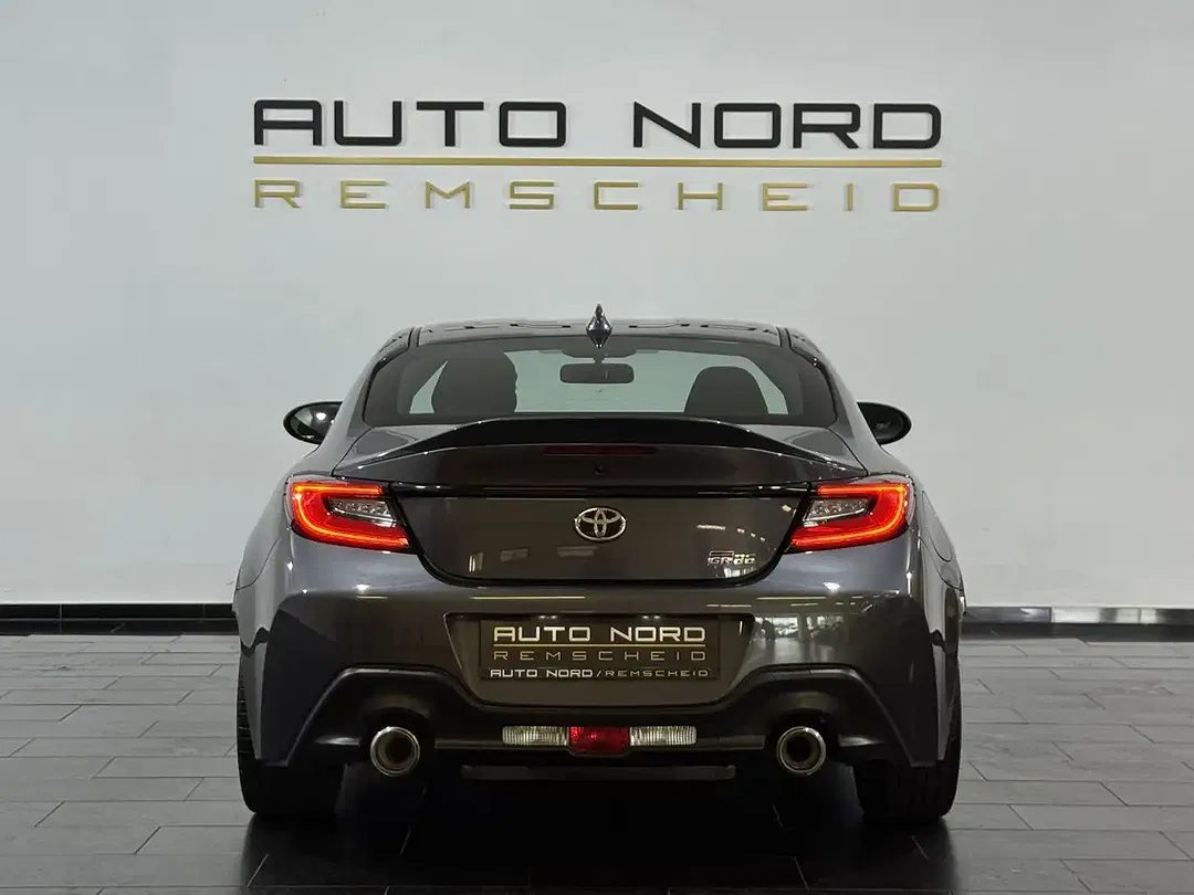 Toyota GR86 Premium - Thumbnail 7
