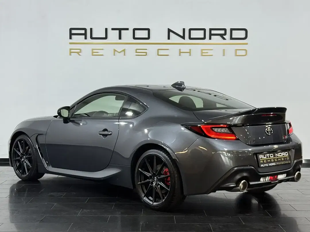 Toyota GR86 Premium - Thumbnail 8