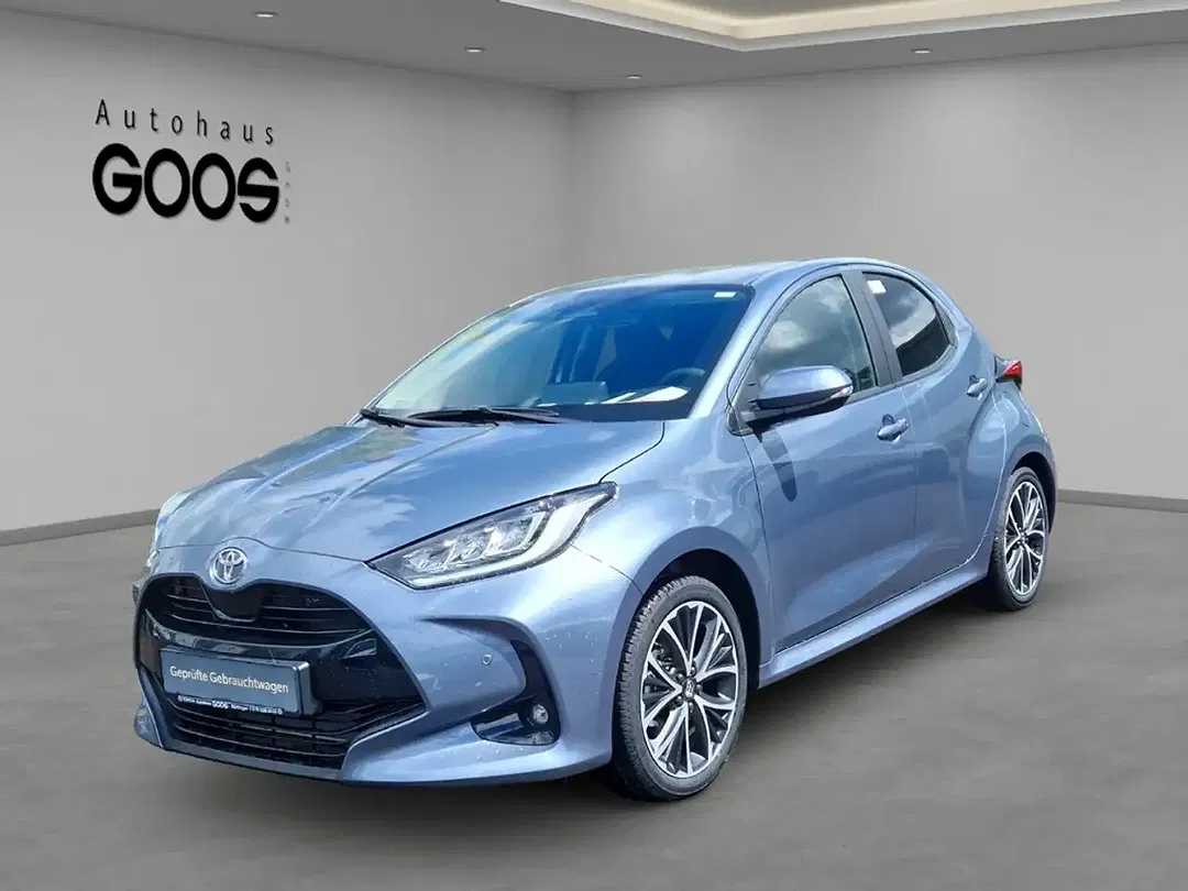 Toyota Yaris Hybrid Teamplayer - Thumbnail 1