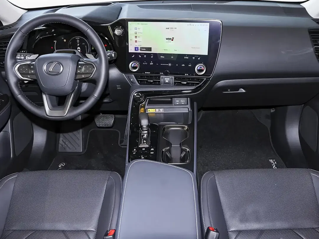 Lexus NX 450h+ E-FOUR 4x4 - Thumbnail 8