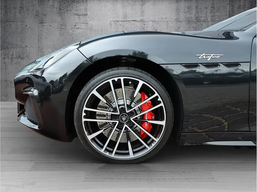 Maserati GranCabrio Trofeo - Thumbnail 12