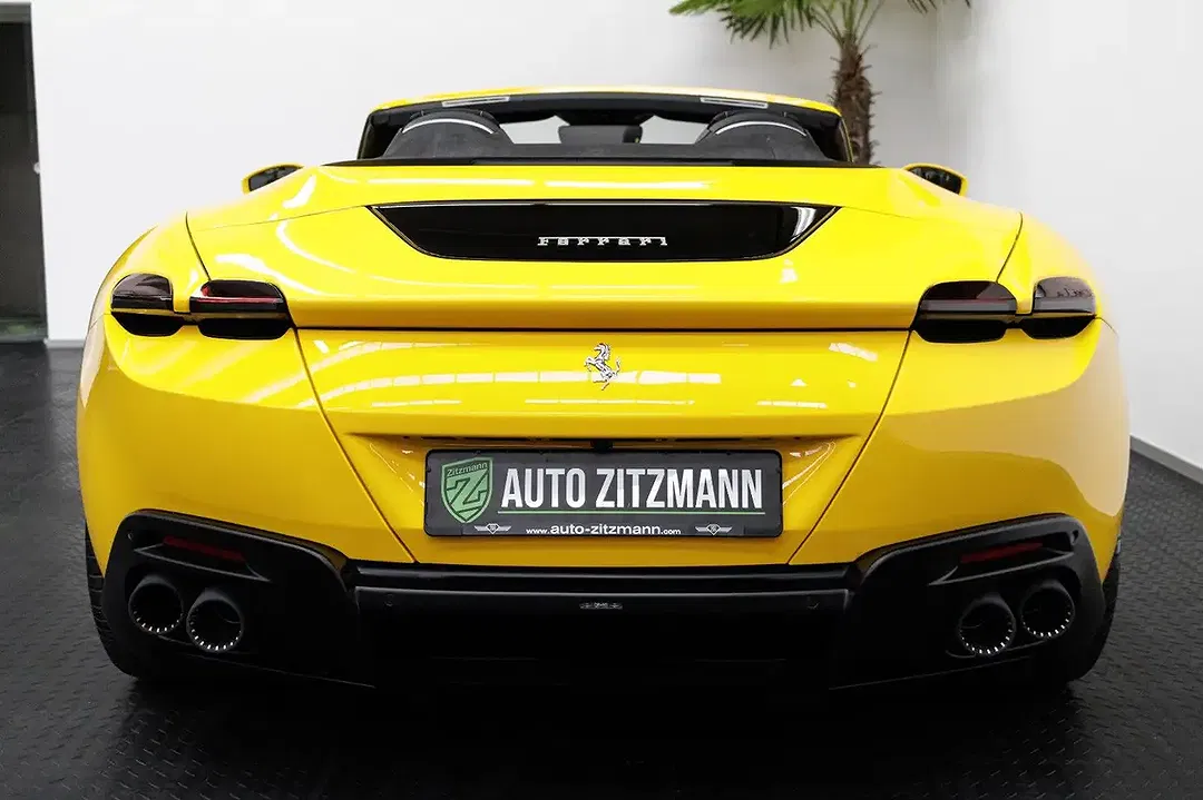 Ferrari Roma Spider - Thumbnail 8