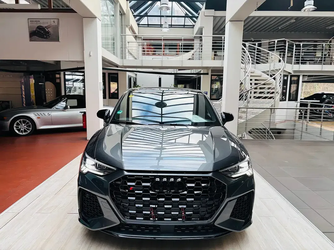 Audi RS Q3 2.5 TFSI quattro - foto 1