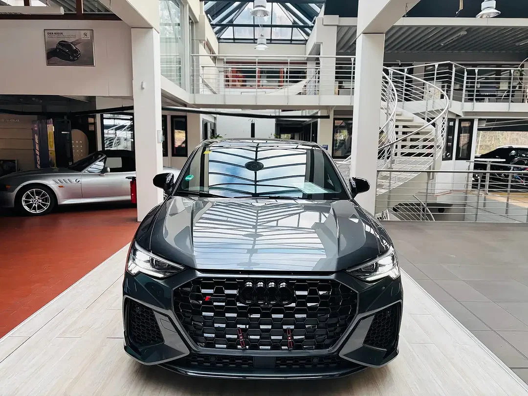 Audi RS Q3 2.5 TFSI quattro - Afbeelding 1