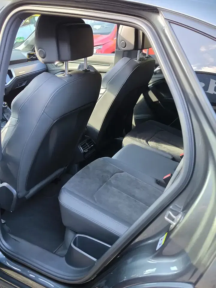 Audi RS Q3 2.5 TFSI quattro - foto 8