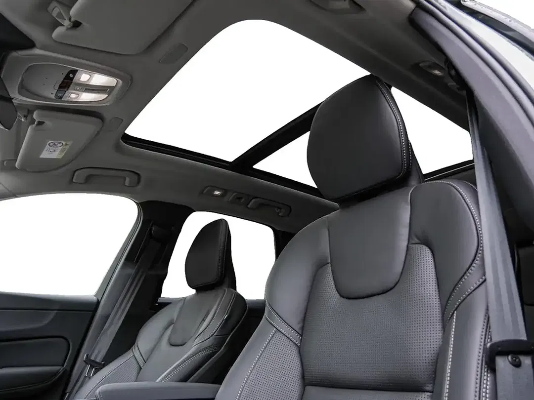 Volvo XC60 B5 AWD Ultra Dark - Thumbnail 10
