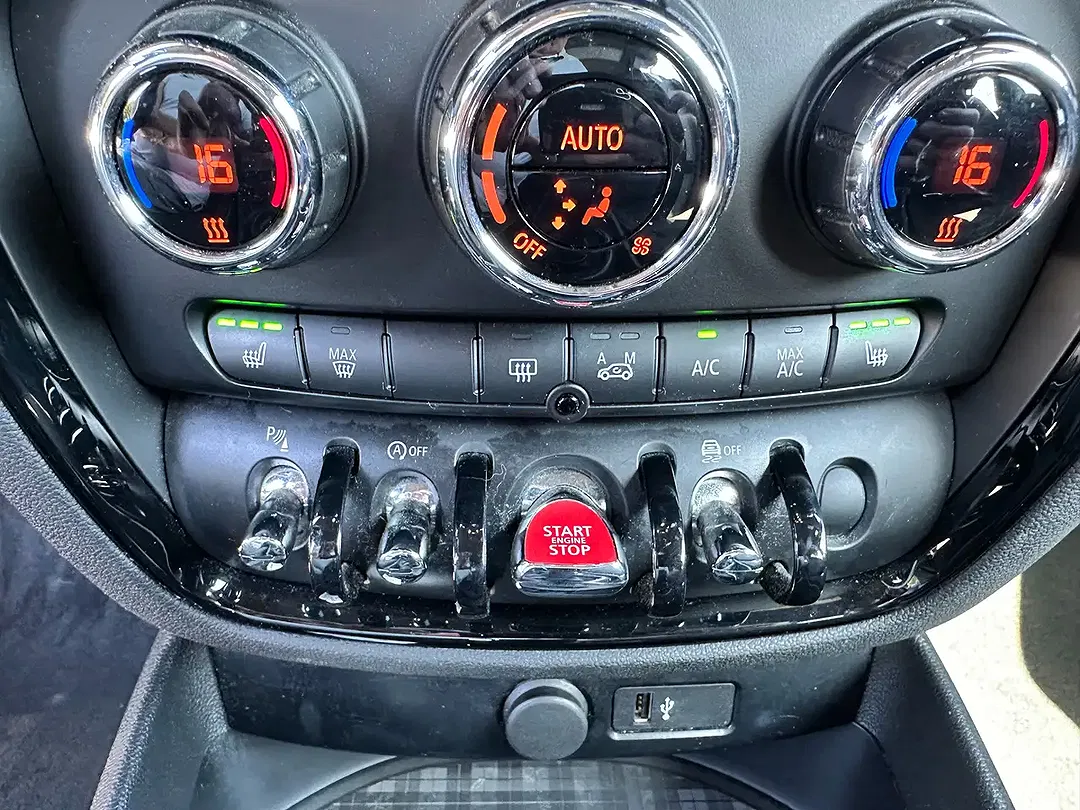 MINI Cooper Clubman 1.5 - Thumbnail 13