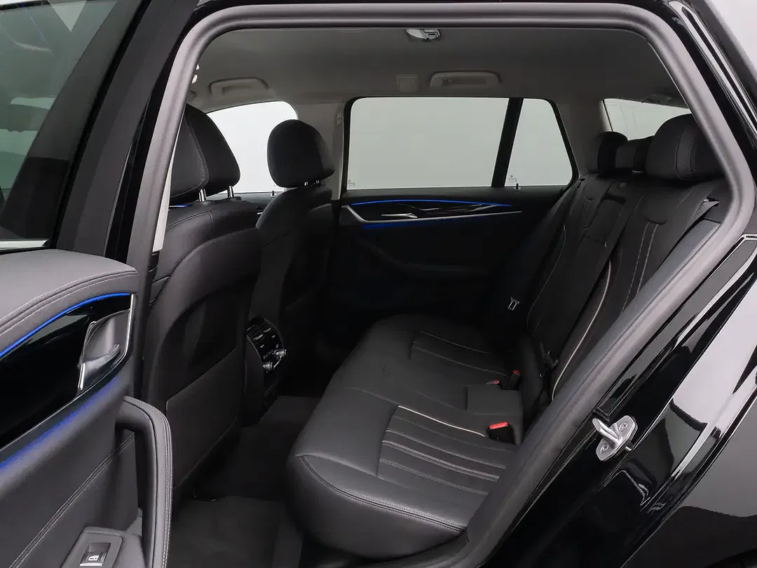 BMW 520 Luxury Line Sport - Thumbnail 25