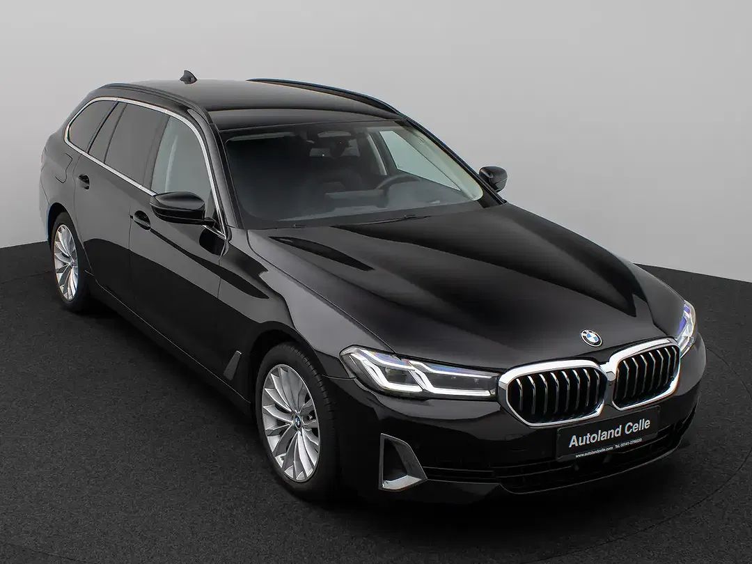 BMW 520 Luxury Line Sport - Thumbnail 2