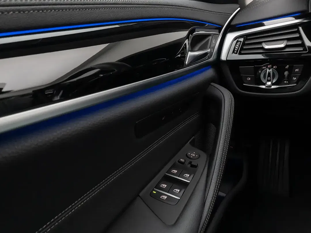 BMW 520 Luxury Line Sport - Thumbnail 32