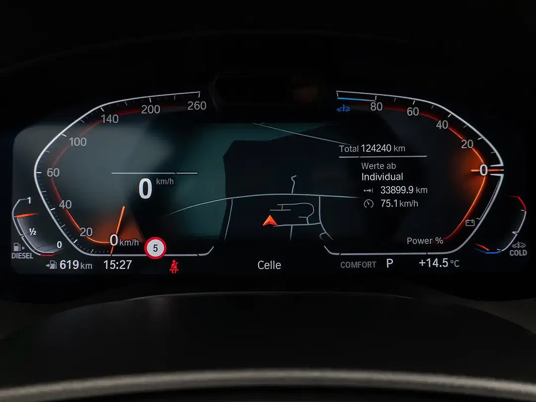 BMW 520 Luxury Line Sport - Thumbnail 40
