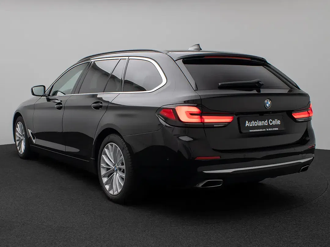 BMW 520 Luxury Line Sport - Thumbnail 8