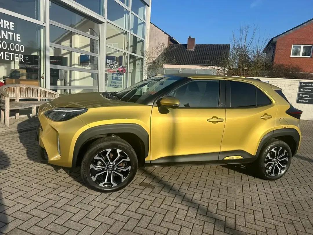 Toyota Yaris Cross Hybrid Team Deutschland - Thumbnail 3