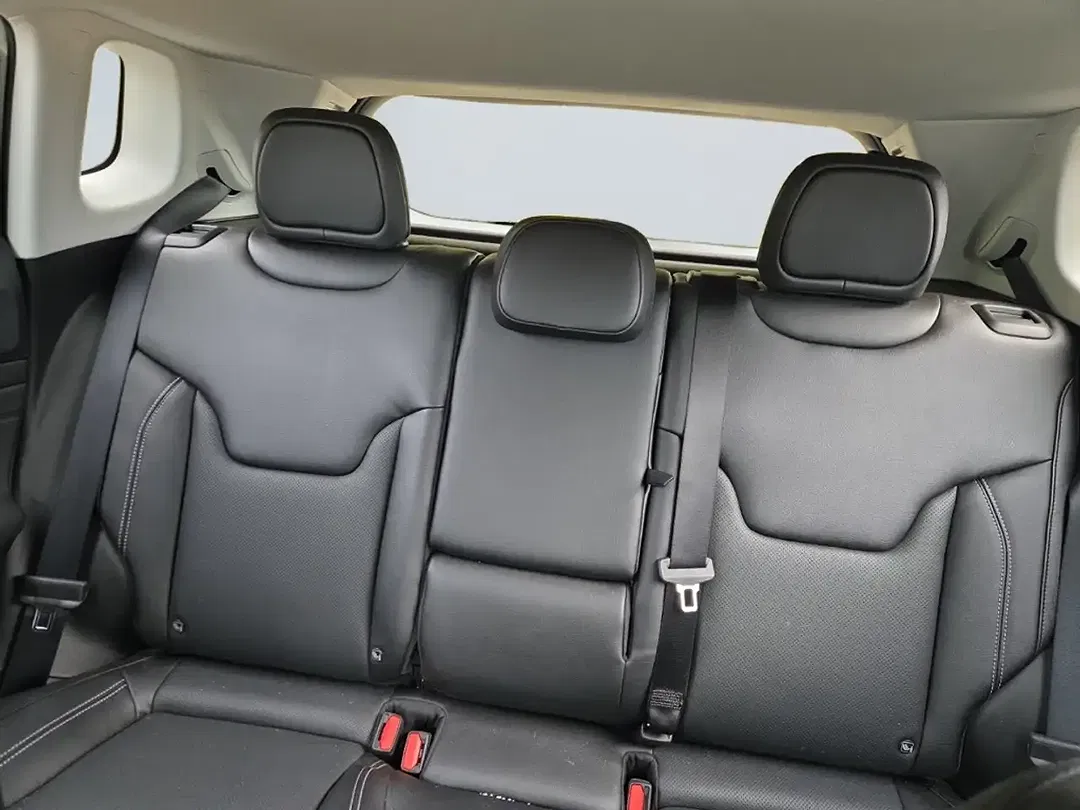 Jeep Compass Altitude - Thumbnail 13