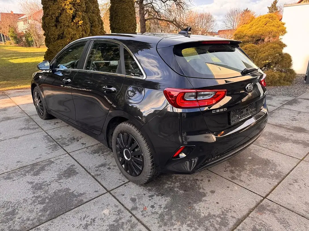 Kia Ceed / cee'd Vision - Thumbnail 4