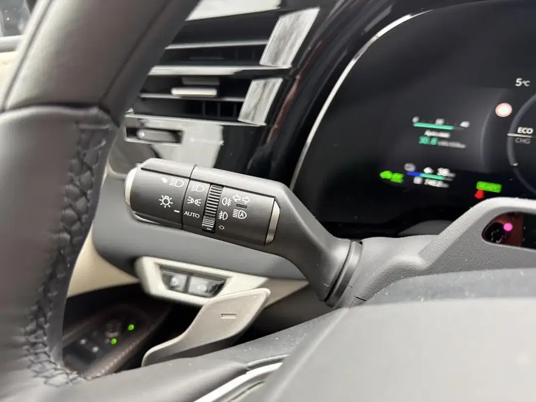 Lexus RX 450h - foto 15