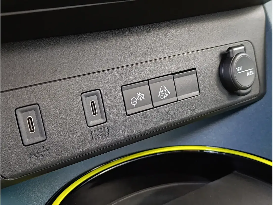Fiat Grande Panda 1.2 Hybrid Icon - Thumbnail 13