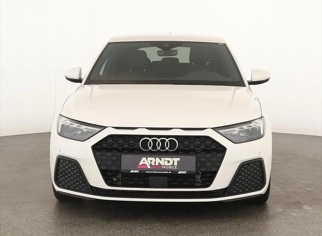Audi A1 25 TFSI S tronic Sportback - Thumbnail 3