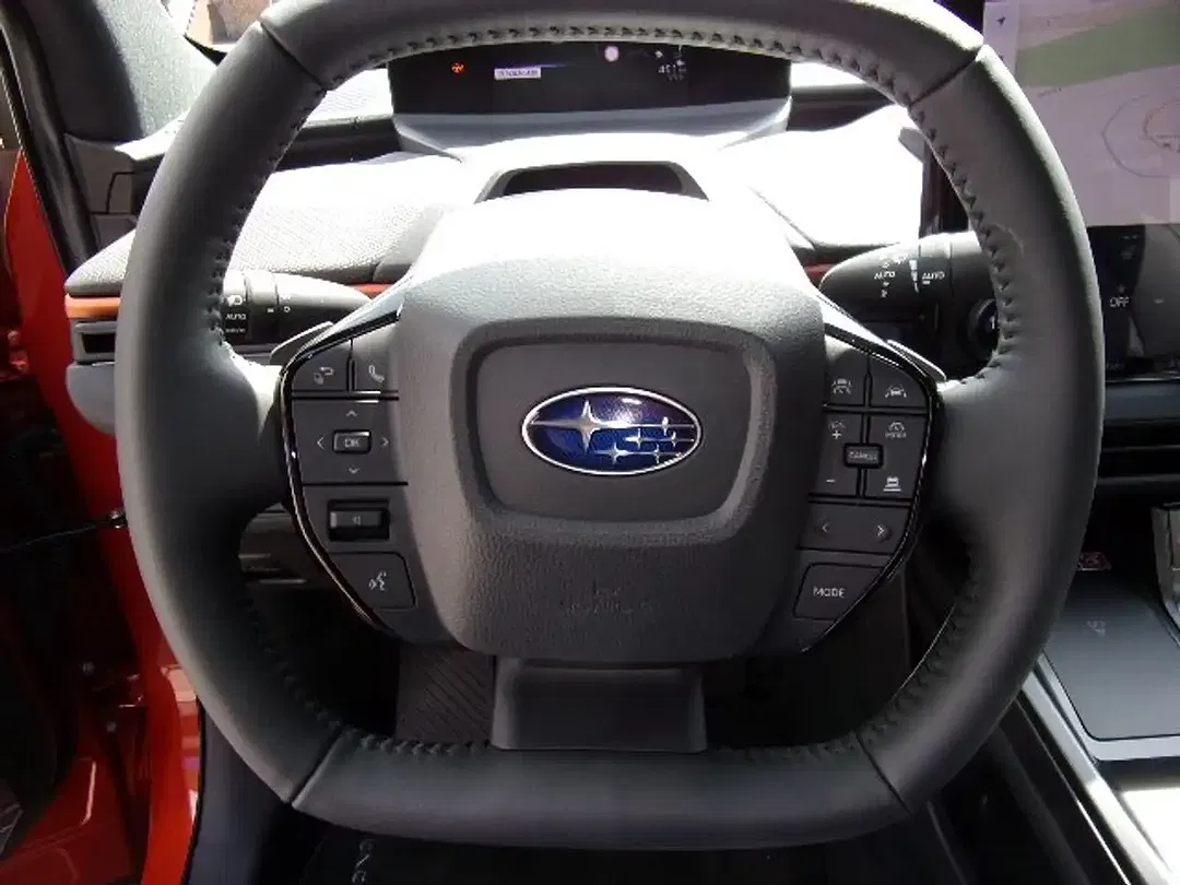 Subaru Uncharted AWD Platinum - Thumbnail 13
