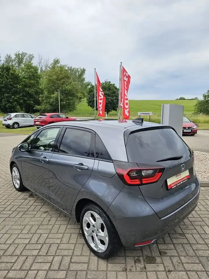 Honda Jazz 1.5 i-MMD Hybrid e-CVT Executive - Thumbnail 11