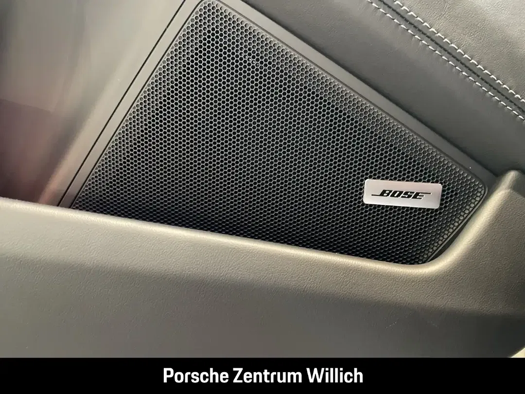 Porsche 992 Carrera GTS Cabriolet - Thumbnail 12
