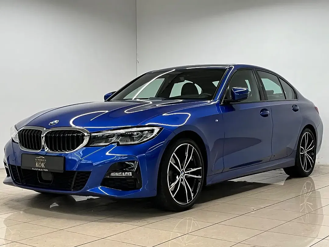 BMW 320 xDrive M Sport - Thumbnail 2