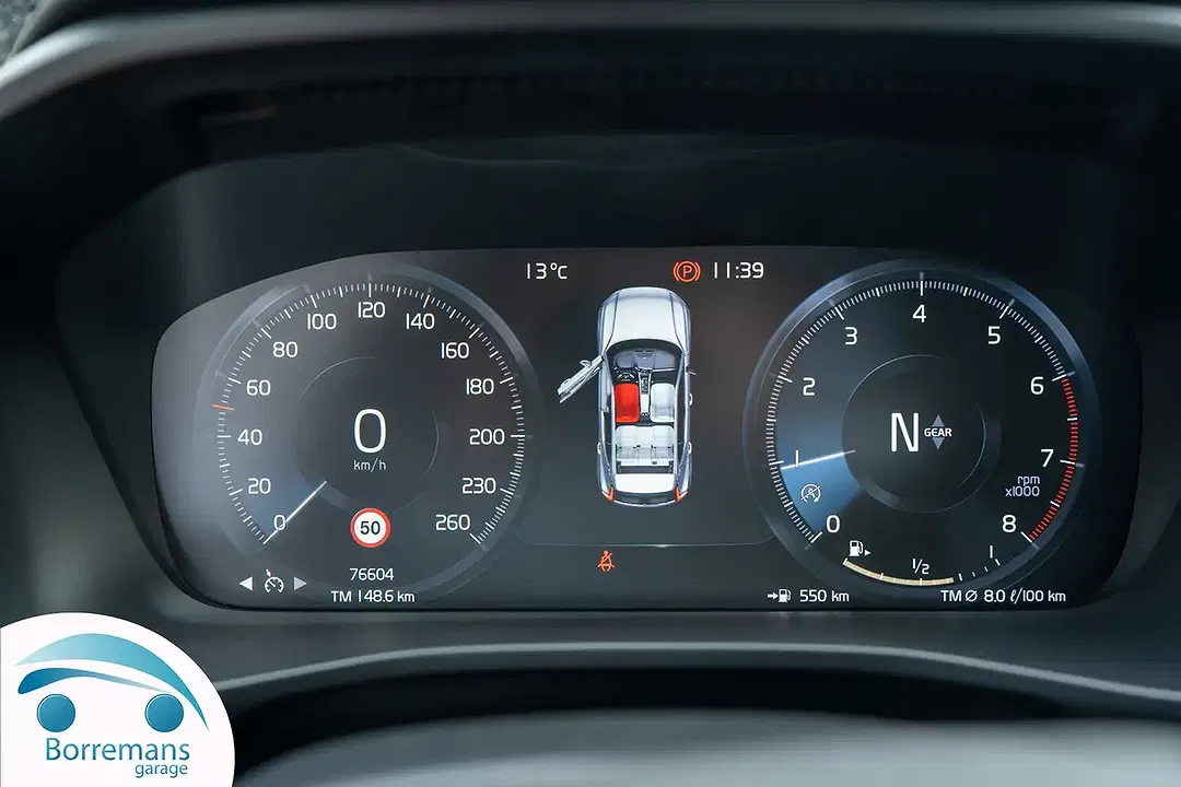 Volvo XC40 Momentum Core - Thumbnail 14