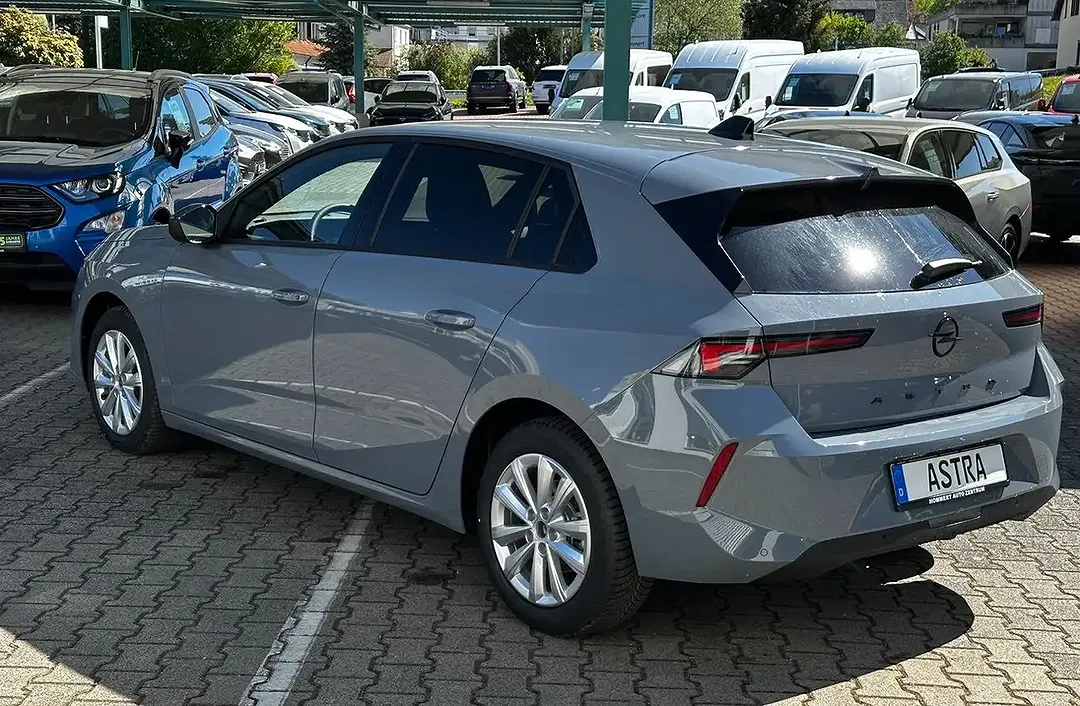 Opel Astra 1.5 D Edition - Thumbnail 8