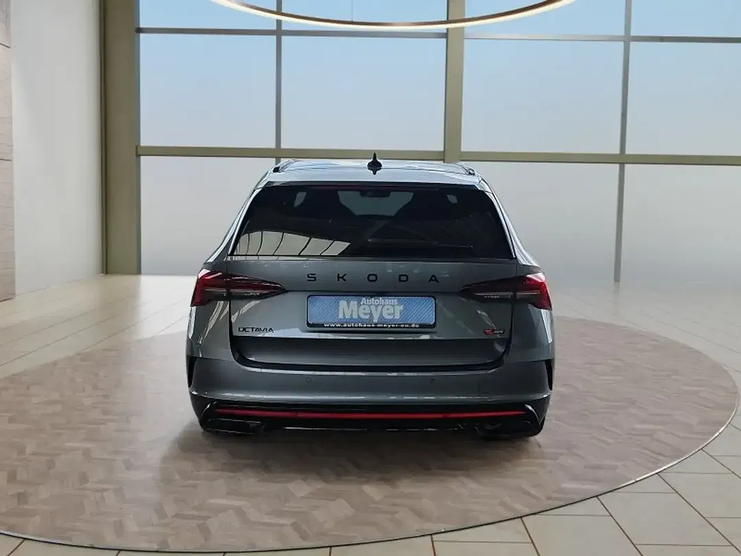 Skoda Octavia 2.0 TSI vRS - Thumbnail 4