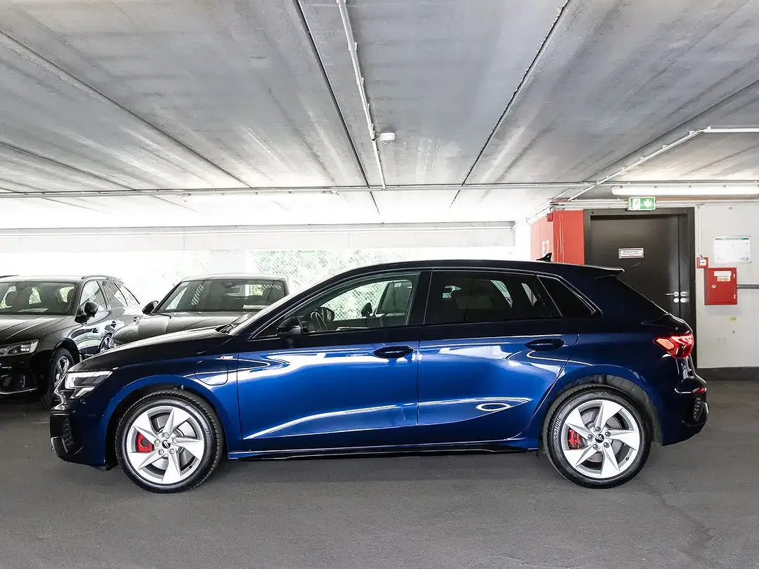 Audi A3 45 TFSI e S line - Thumbnail 3