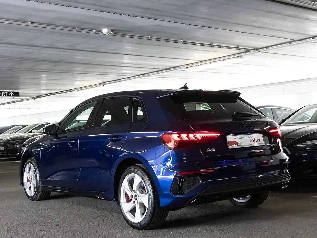 Audi A3 45 TFSI e S line - Thumbnail 4