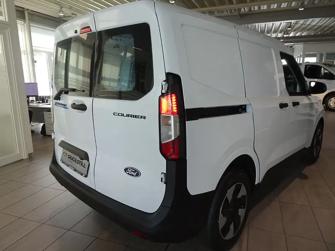 Ford Transit Courier Trend - Thumbnail 6