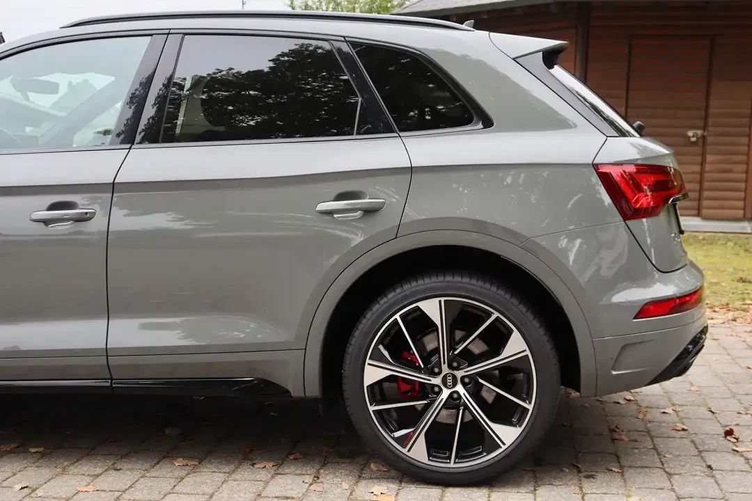Audi Q5 S line Edition - Thumbnail 10