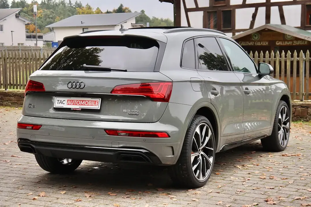 Audi Q5 S line Edition - Thumbnail 13
