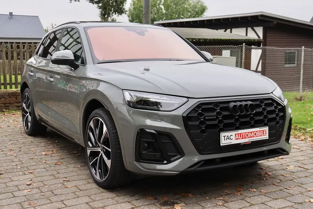 Audi Q5 S line Edition - Thumbnail 2