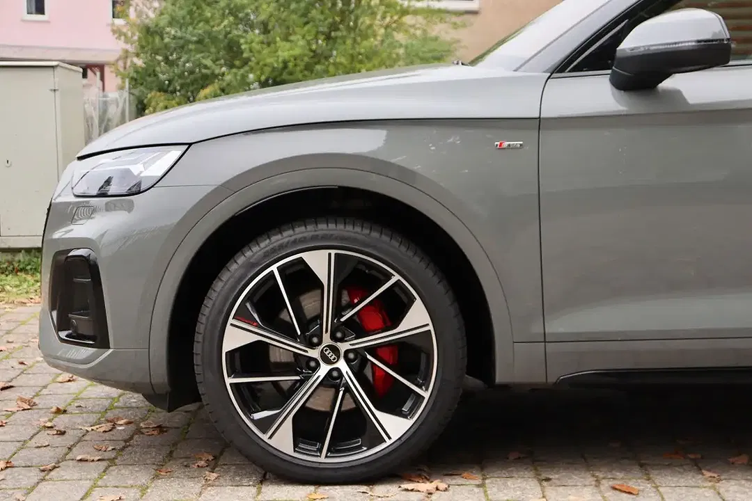 Audi Q5 S line Edition - Thumbnail 9